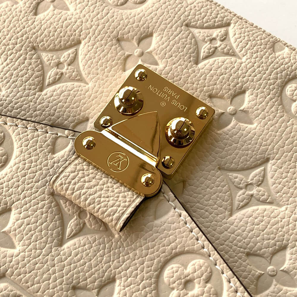 LV Pochette Métis Bag