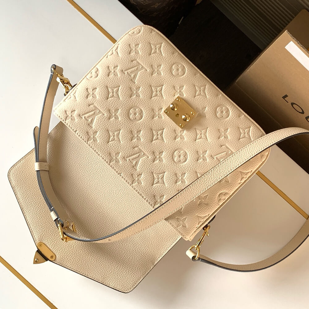 LV Pochette Métis Bag