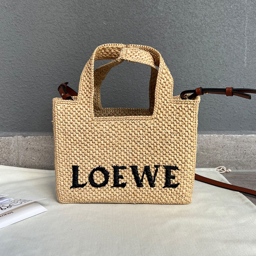 Small L0ew* Font tote in raffia (HIGH-END GRADE)