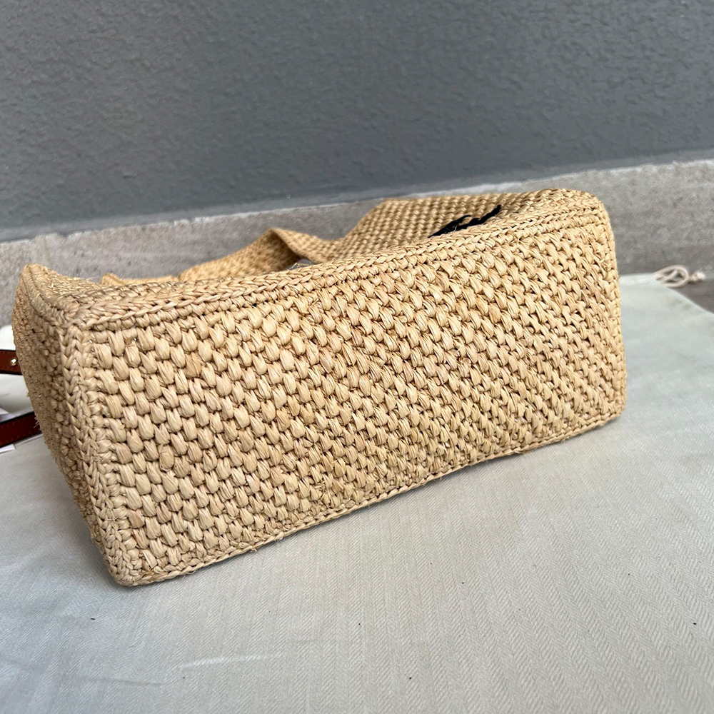 Small L0ew* Font tote in raffia (HIGH-END GRADE)