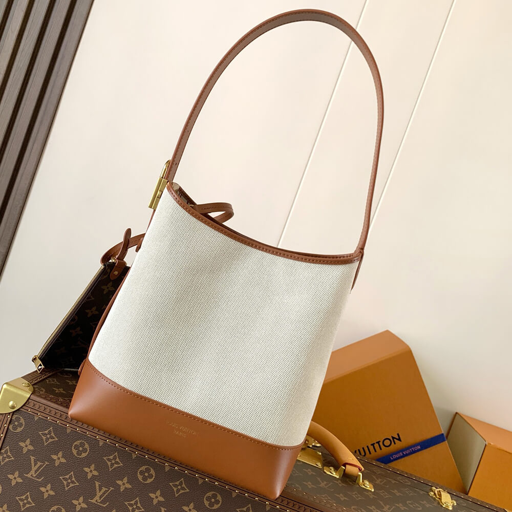 LV Low Key Hobo PM(HIGH-END GRADE)