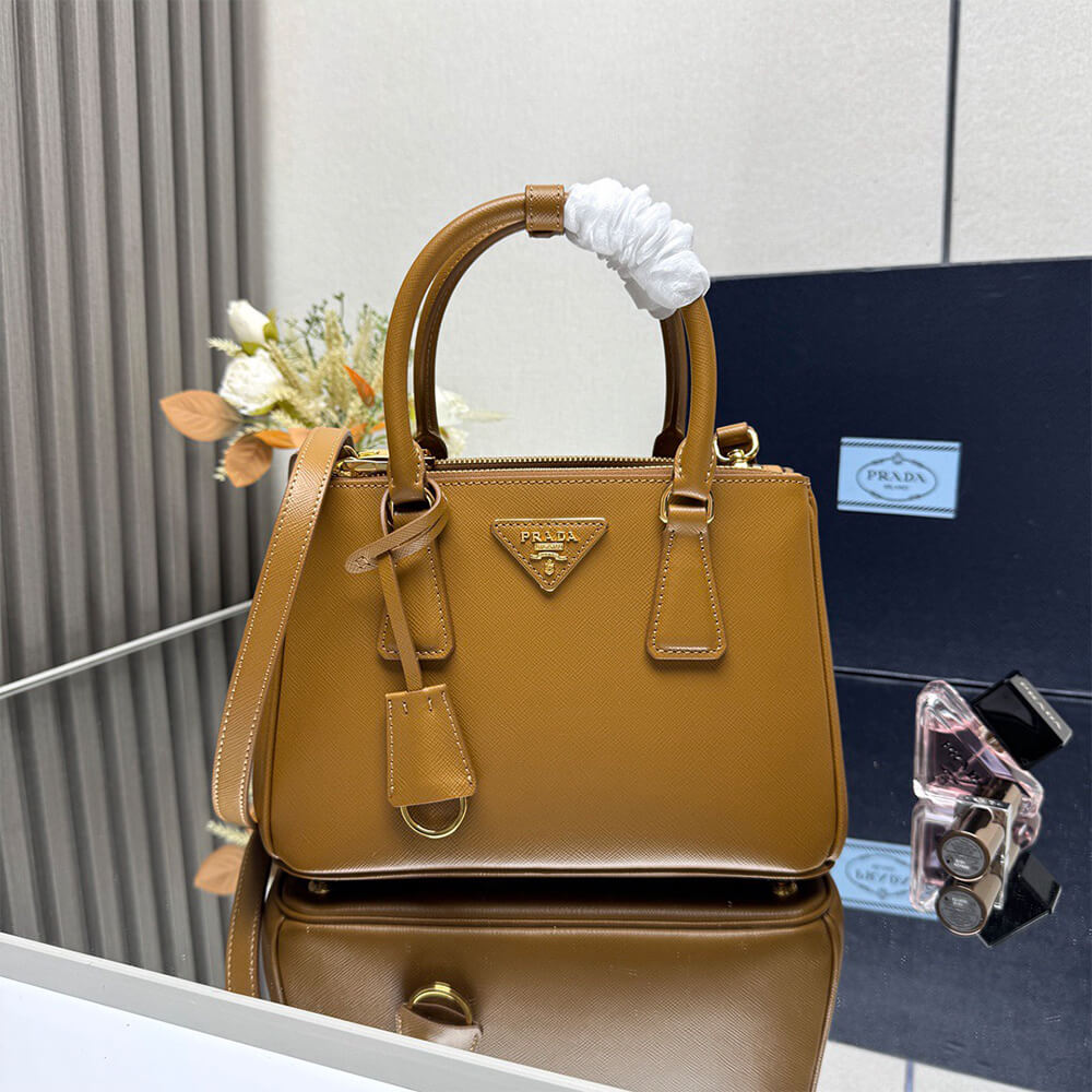 Pra*a Small Pra*a Galleria Saffiano leather bag(HIGH-END GRADE)