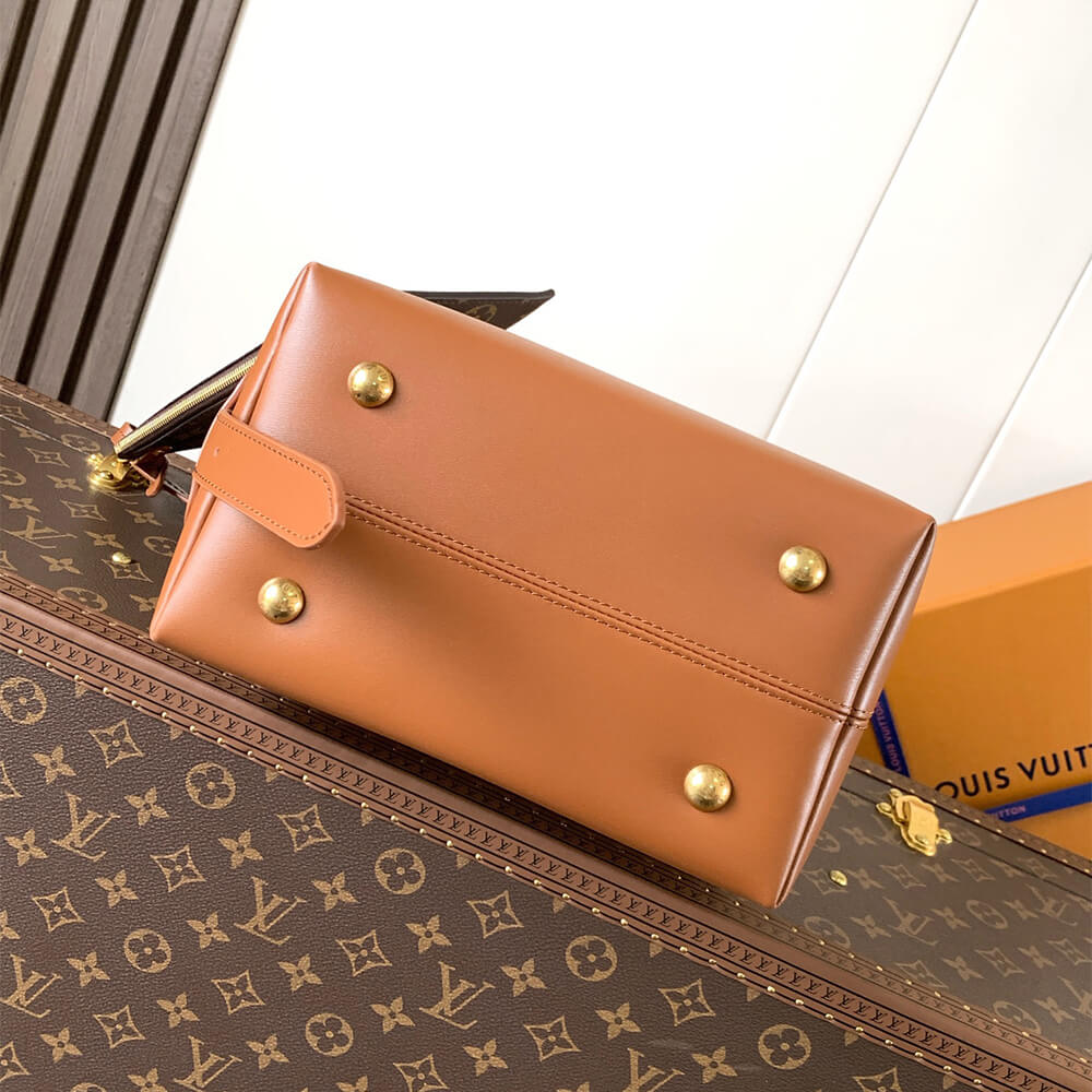 LV Low Key Hobo PM(HIGH-END GRADE)