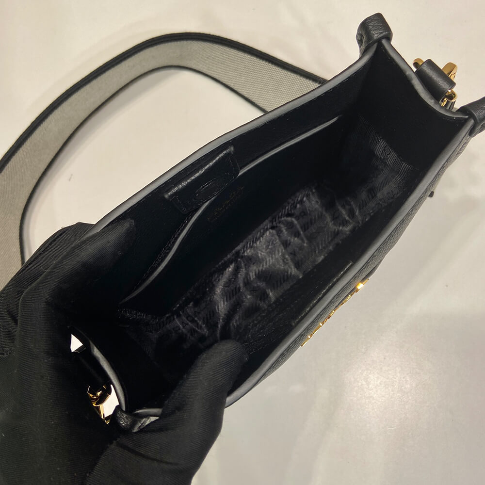 Pra*a Leather mini shoulder bag(HIGH-END GRADE)