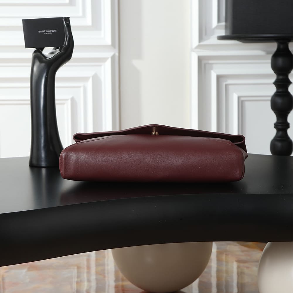 Y51 CASSANDRE large envelope pouch in shiny leather(HIGH-END GRADE)